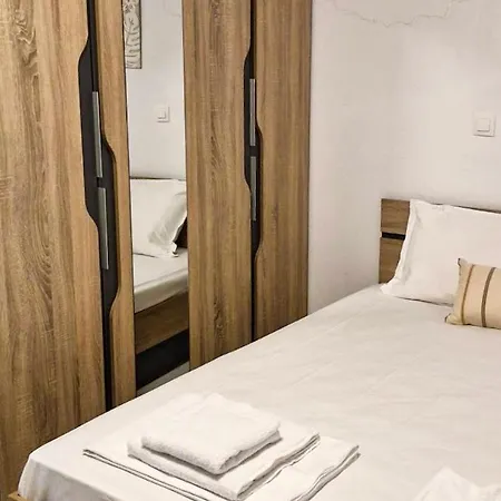 Neroli Ii - 3 Bedrooms *