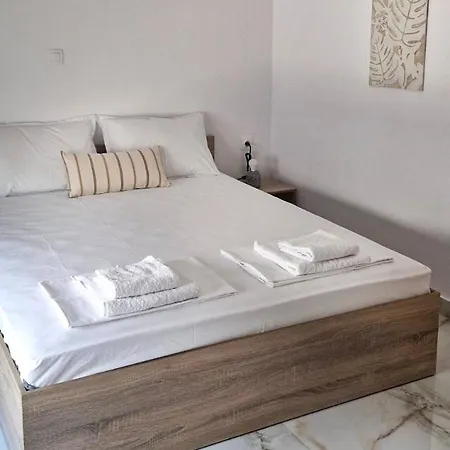 Neroli Ii - 3 Bedrooms *